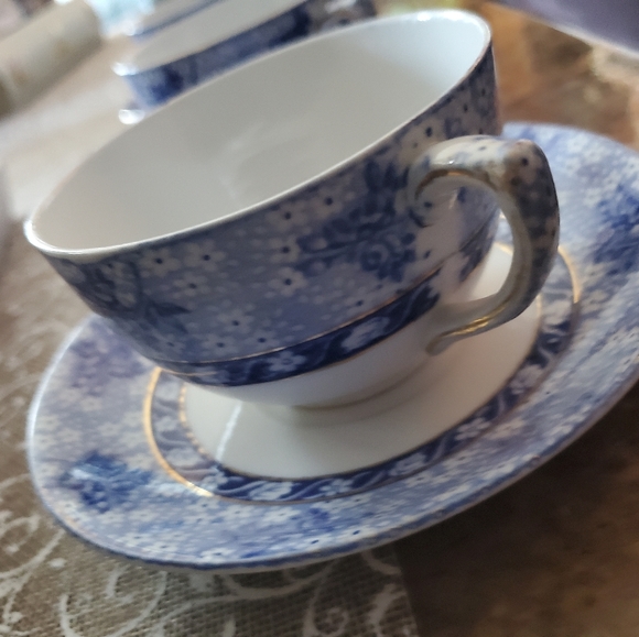 Grimwades tea cups and saucers - Picture 9 of 10